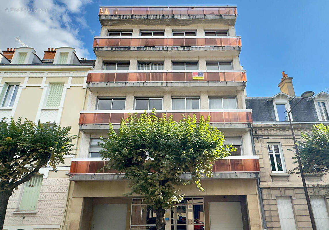 Appartement à MOULINS