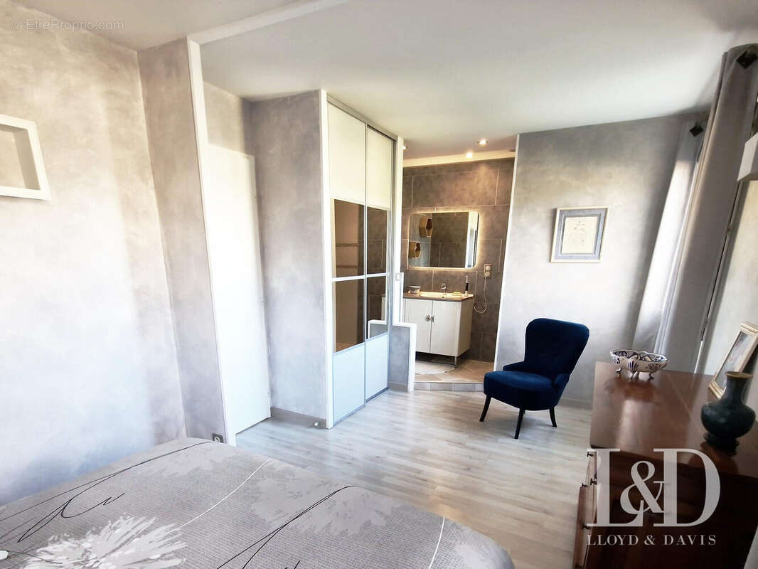 Maison à VILLENAVE-D'ORNON