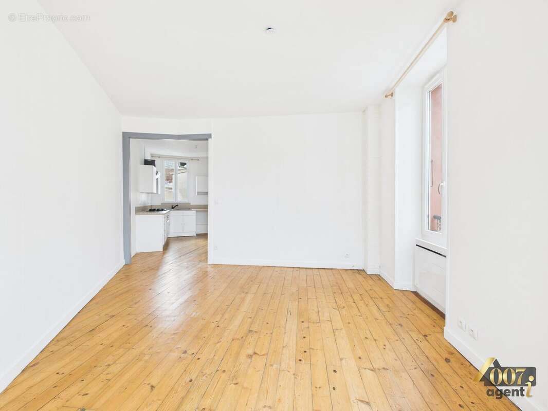 Appartement à LA ROCHETTE