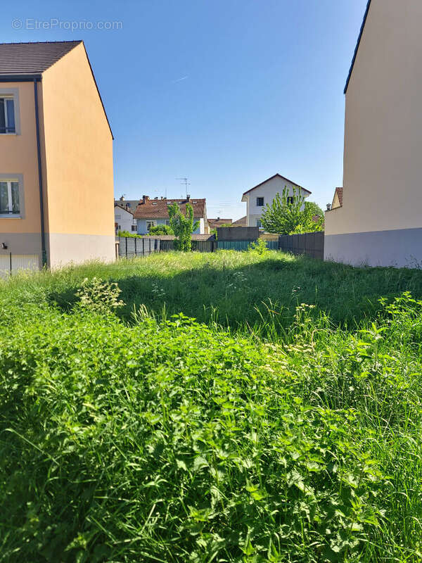 Terrain à ABLON-SUR-SEINE