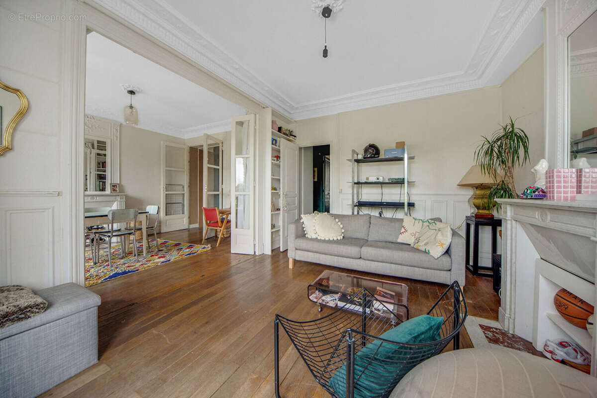 Appartement à PARIS-19E