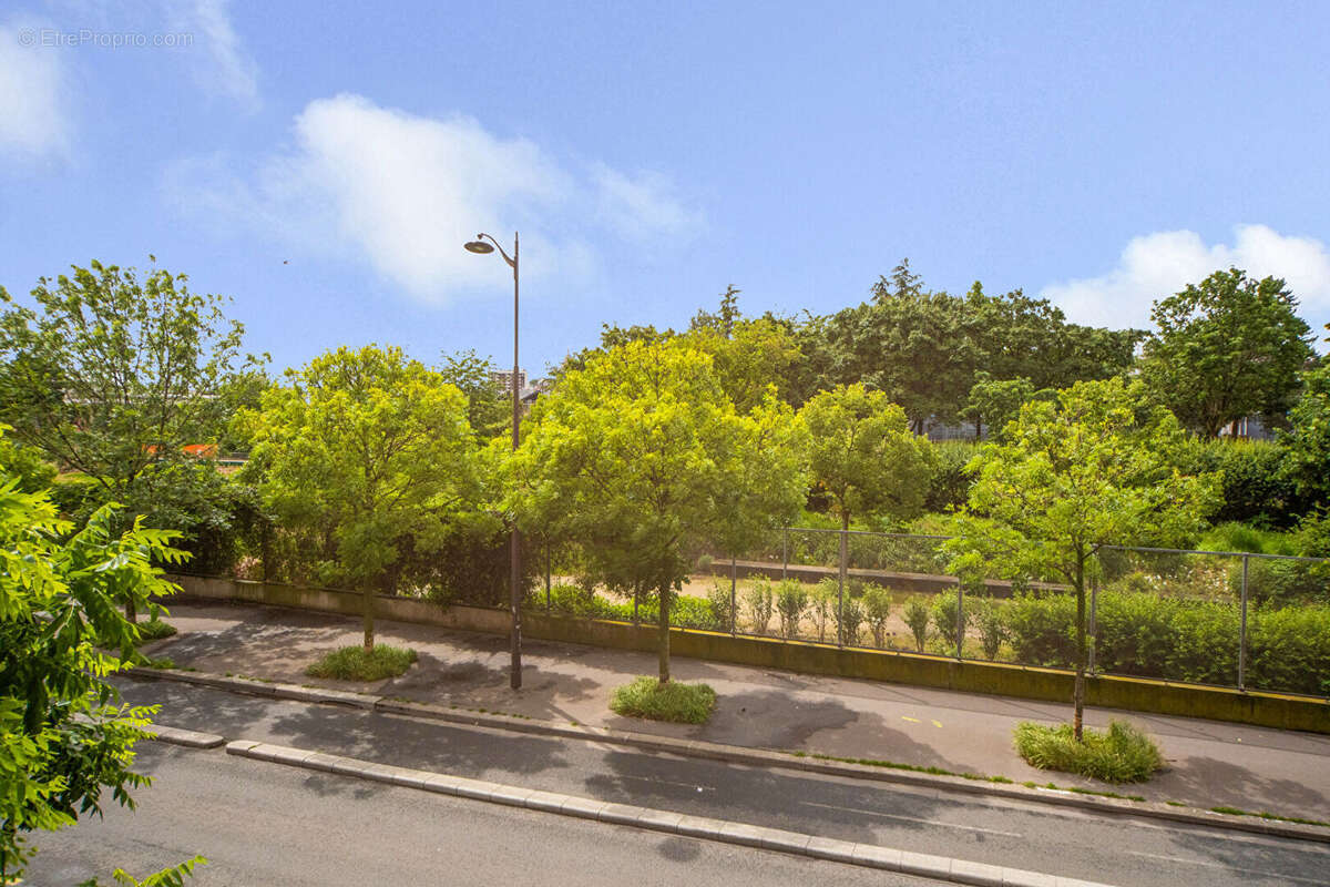 Appartement à PARIS-19E