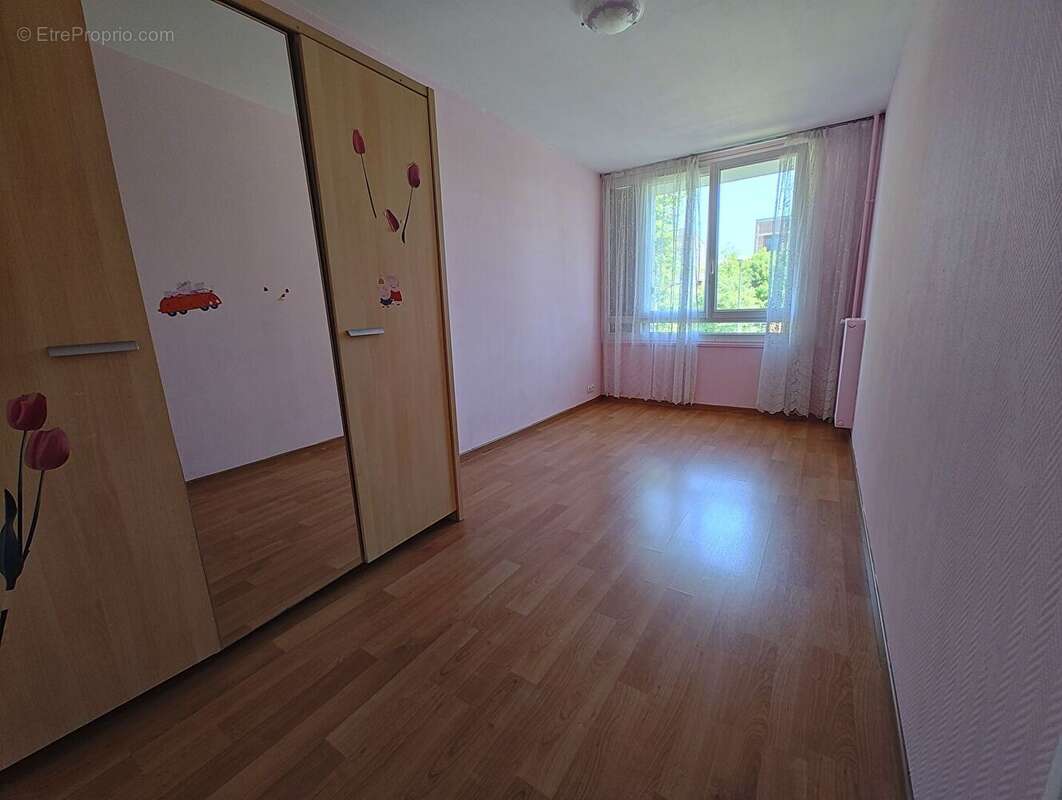 Appartement à AUBERVILLIERS