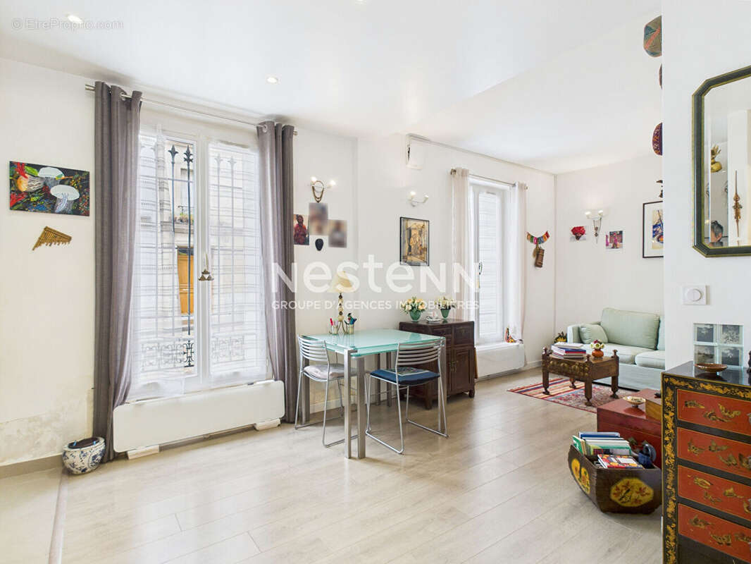 Appartement à PARIS-18E