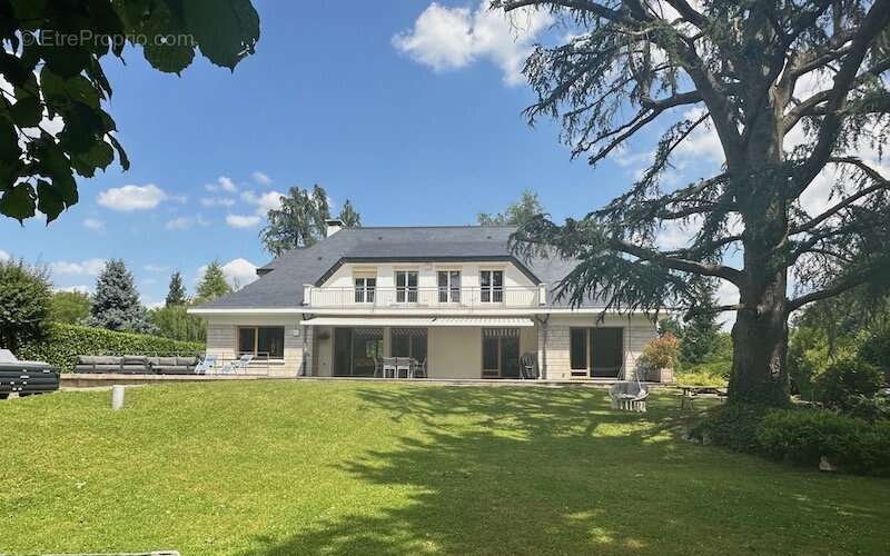 Maison à LES LOGES-EN-JOSAS