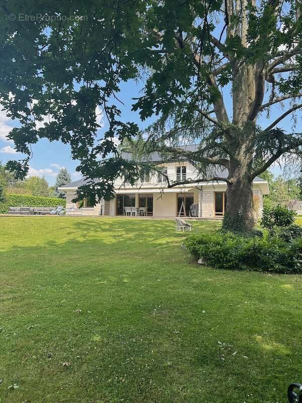 Maison à LES LOGES-EN-JOSAS