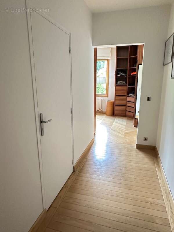 Maison à LES LOGES-EN-JOSAS