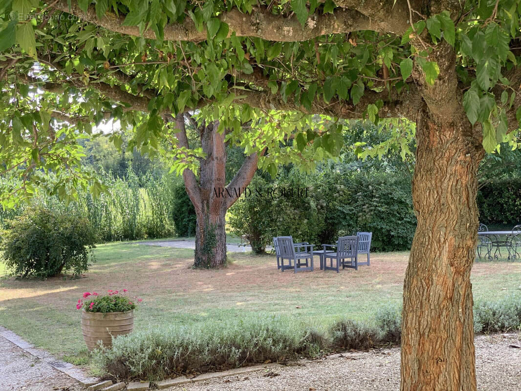 Maison à SAINT-GERVAIS-SUR-ROUBION