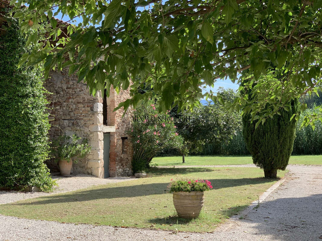 Maison à SAINT-GERVAIS-SUR-ROUBION
