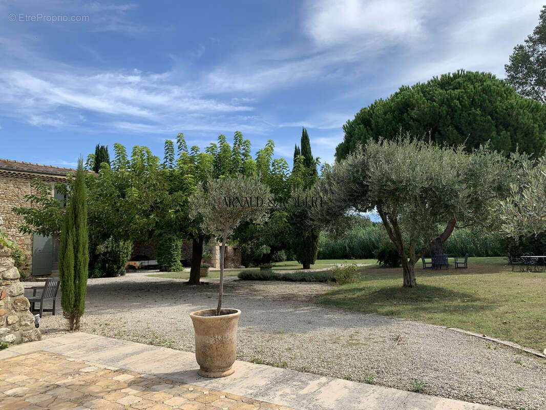 Maison à SAINT-GERVAIS-SUR-ROUBION