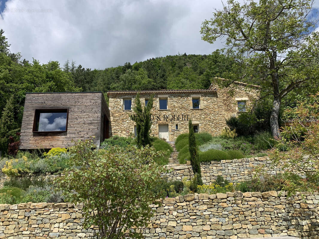 Maison à TEYSSIERES