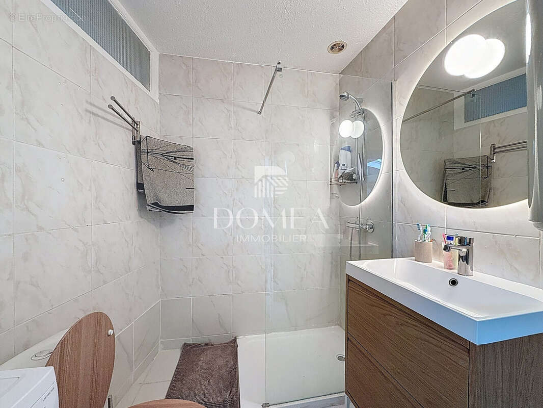 Appartement à COURNONTERRAL