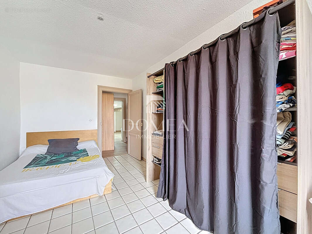 Appartement à COURNONTERRAL