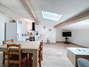 Appartement à COURNONTERRAL