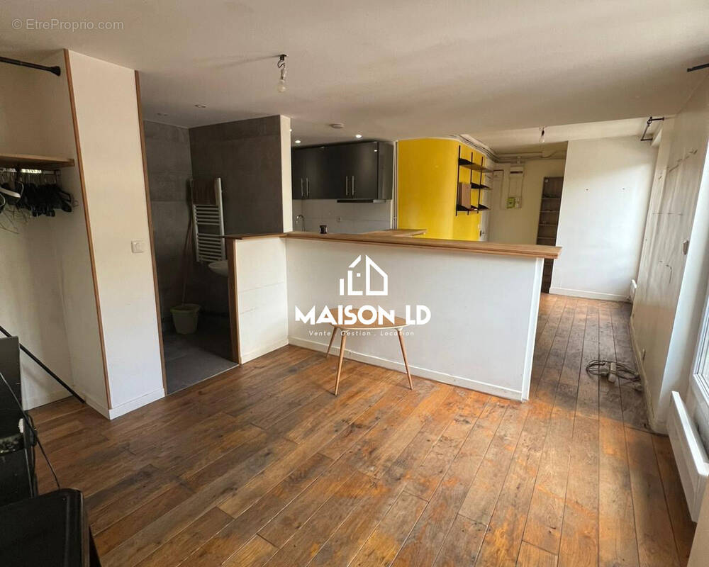 Appartement à PARIS-11E