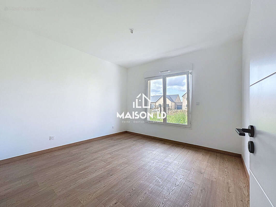 Maison à BRETTEVILLE-SUR-LAIZE