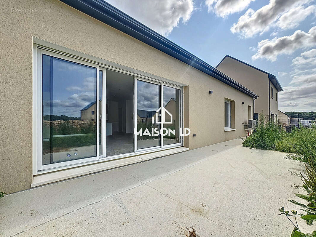 Maison à BRETTEVILLE-SUR-LAIZE