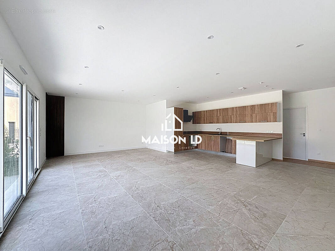 Maison à BRETTEVILLE-SUR-LAIZE