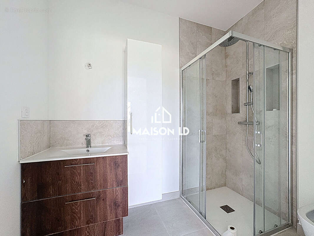 Maison à BRETTEVILLE-SUR-LAIZE