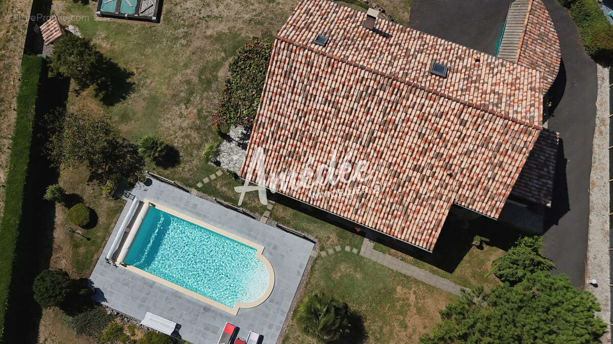 Maison à SAINT-CERE