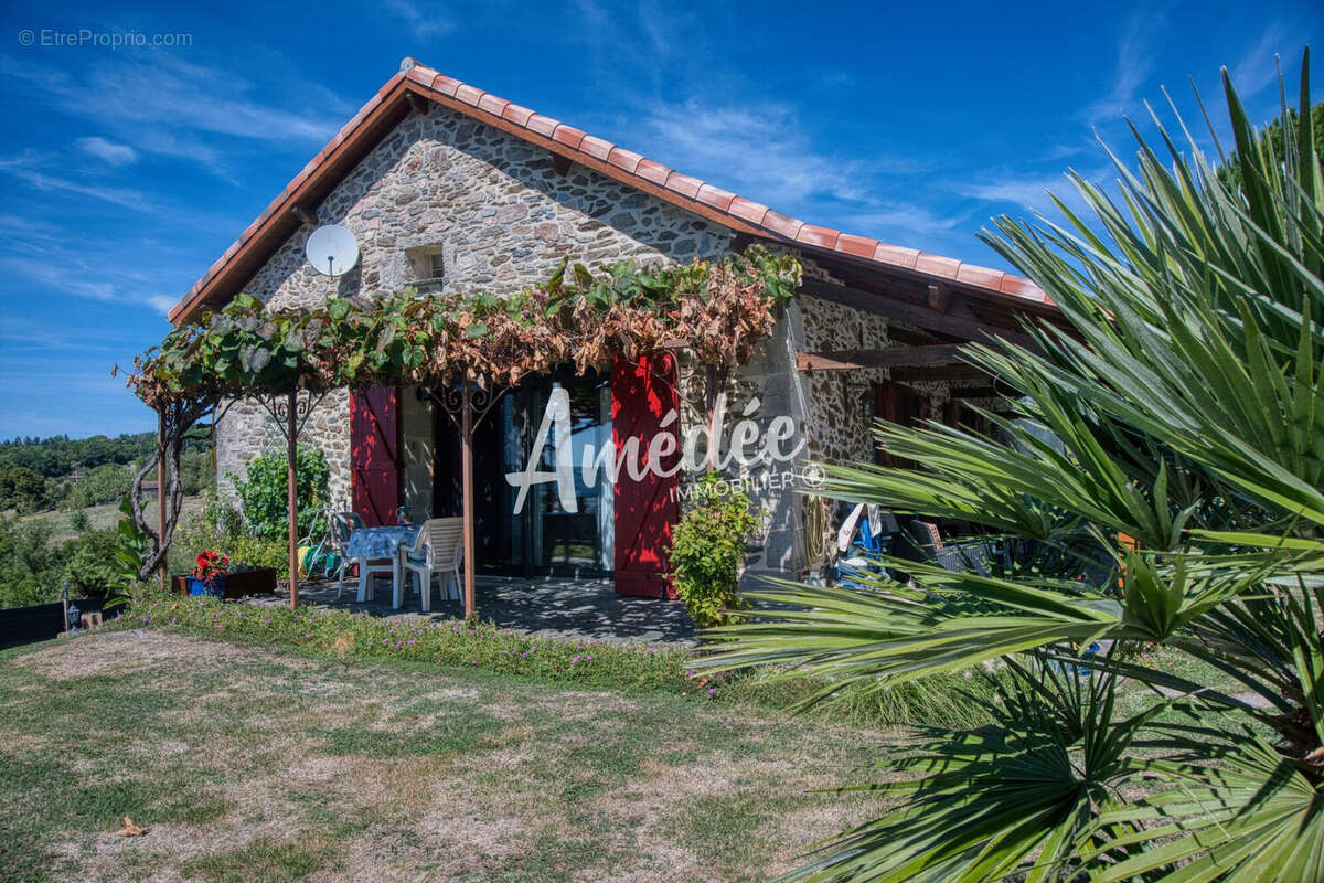 Maison à SAINT-CERE