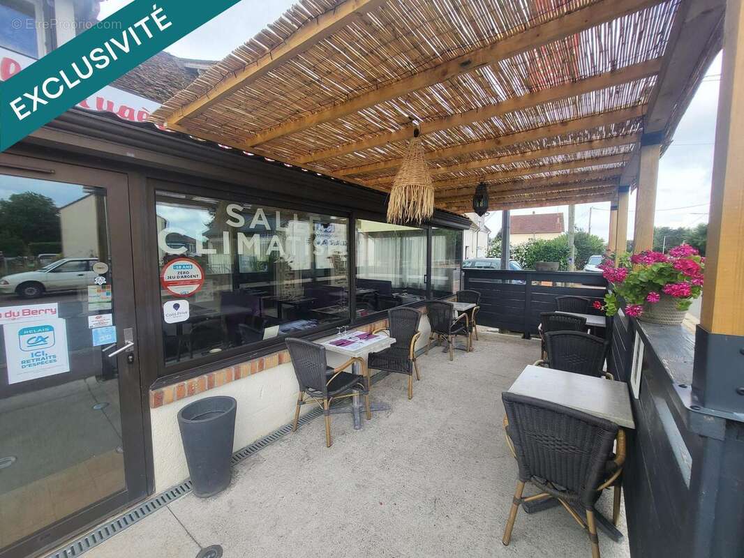 Photo 3 - Commerce à CHARENTON-DU-CHER