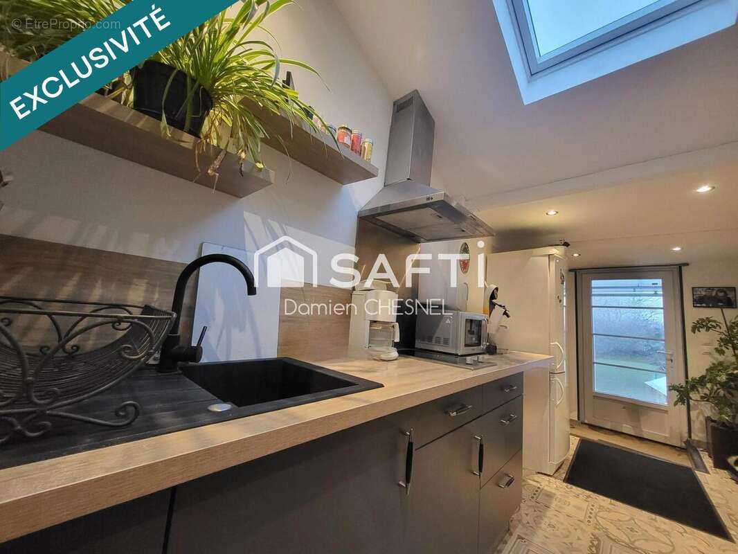 Photo 8 - Commerce à CHARENTON-DU-CHER