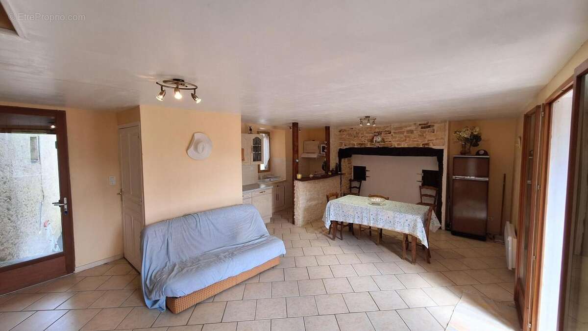 Photo 3 - Maison à THEDIRAC