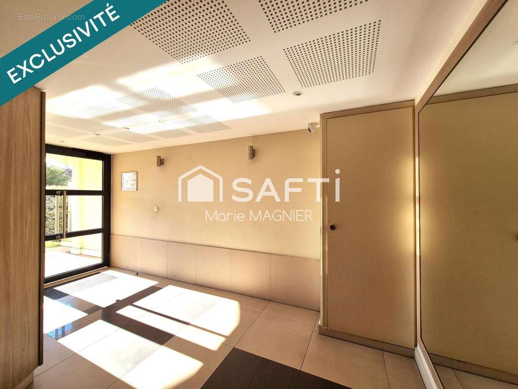 Photo 2 - Appartement à COGOLIN