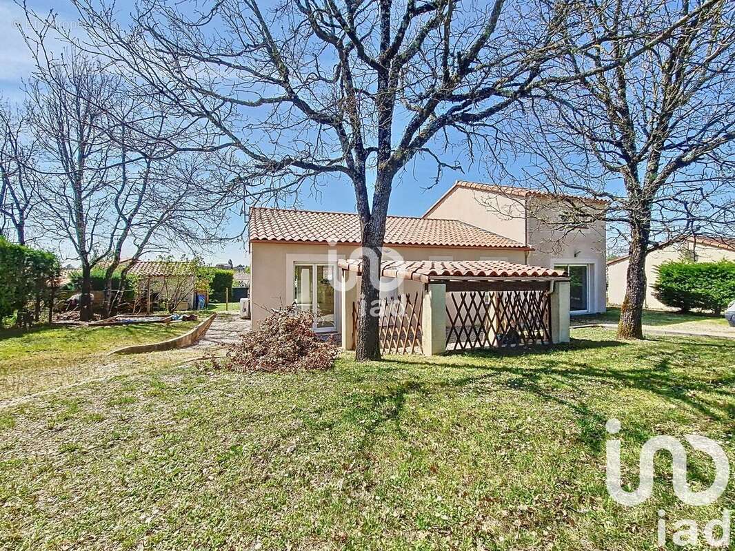 Photo 3 - Maison à LALBENQUE