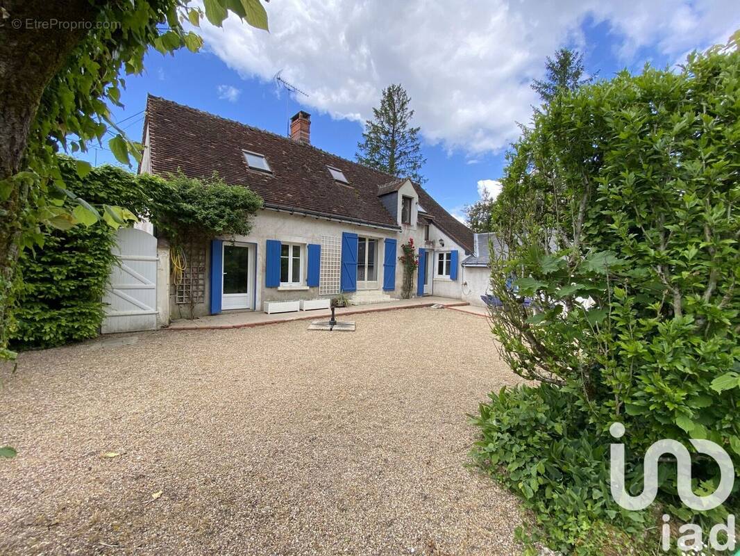 Photo 1 - Maison à VILLELOIN-COULANGE