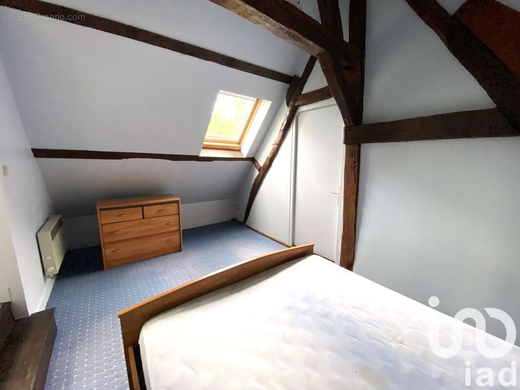 Photo 9 - Maison à VILLELOIN-COULANGE