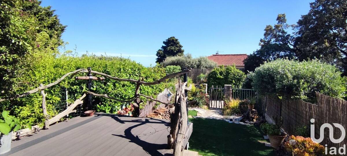 Photo 1 - Maison à TOULON