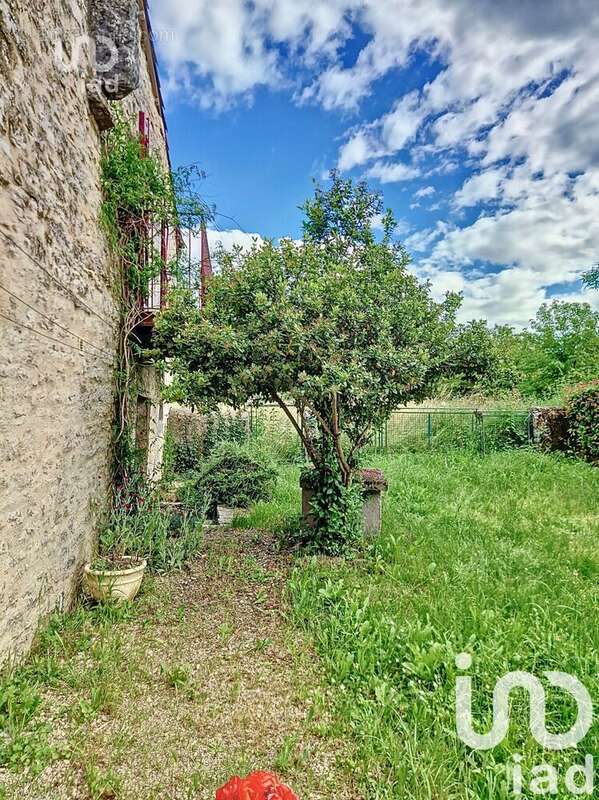 Photo 2 - Maison à VARAIRE