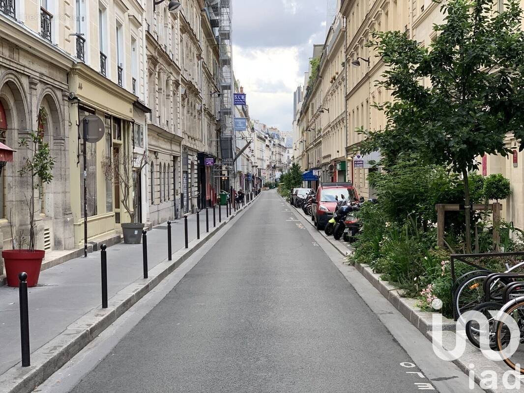 Photo 1 - Parking à PARIS-9E