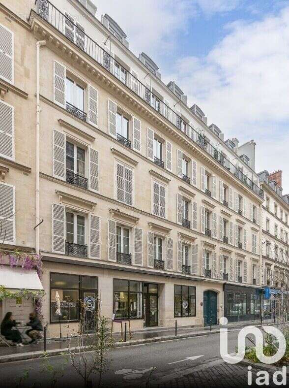 Photo 2 - Parking à PARIS-9E