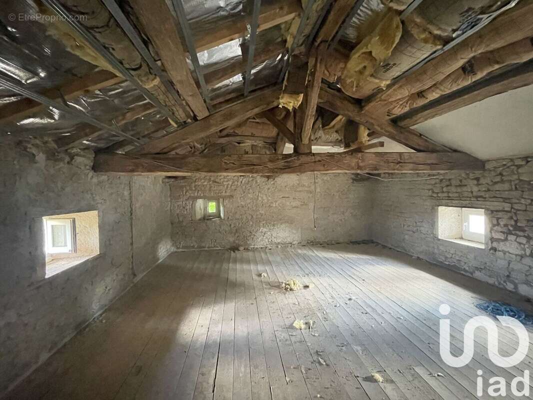 Photo 8 - Maison à LONDIGNY