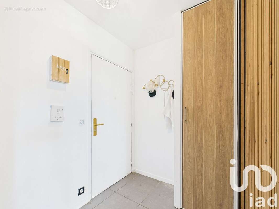 Photo 2 - Appartement à CORBEIL-ESSONNES