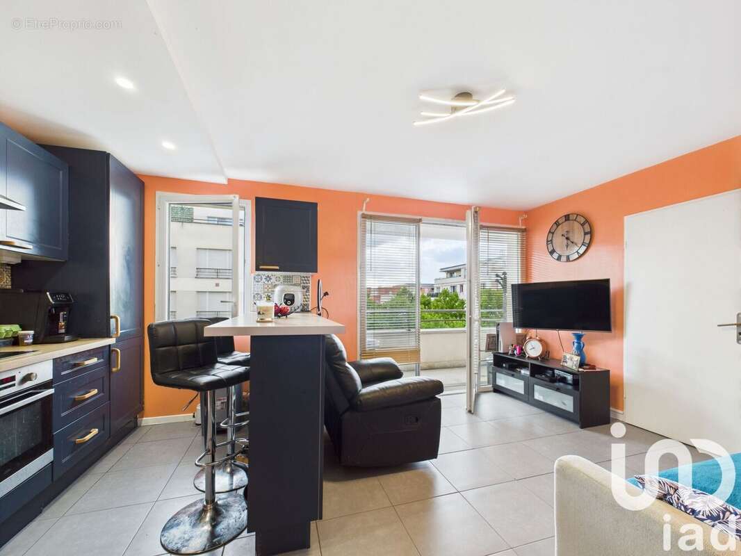 Photo 9 - Appartement à CORBEIL-ESSONNES