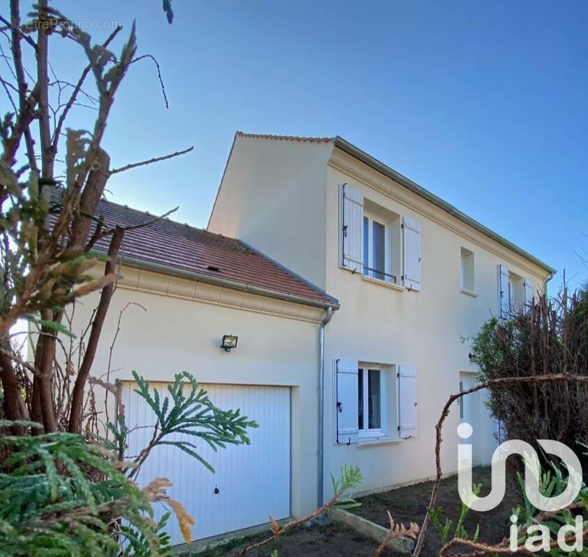 Photo 1 - Maison à THOUROTTE