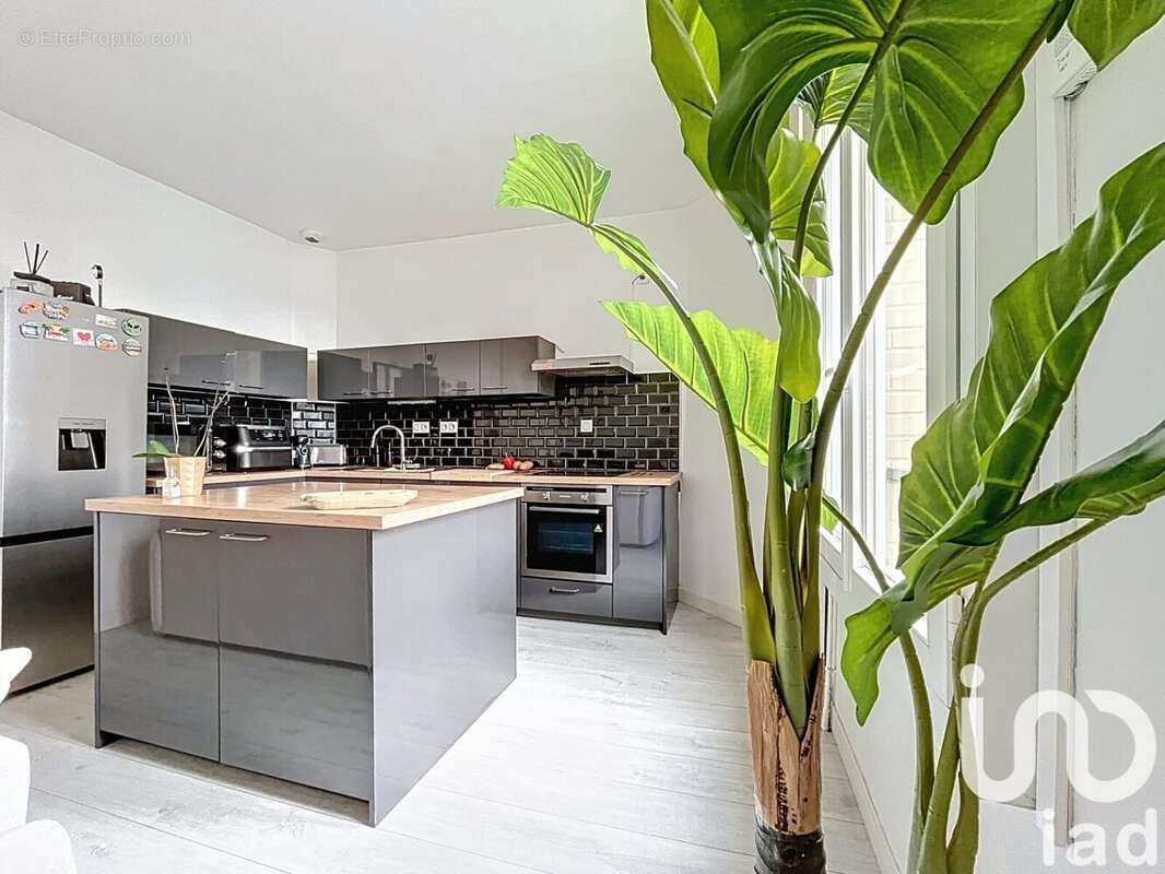 Photo 2 - Maison à FOUGERES