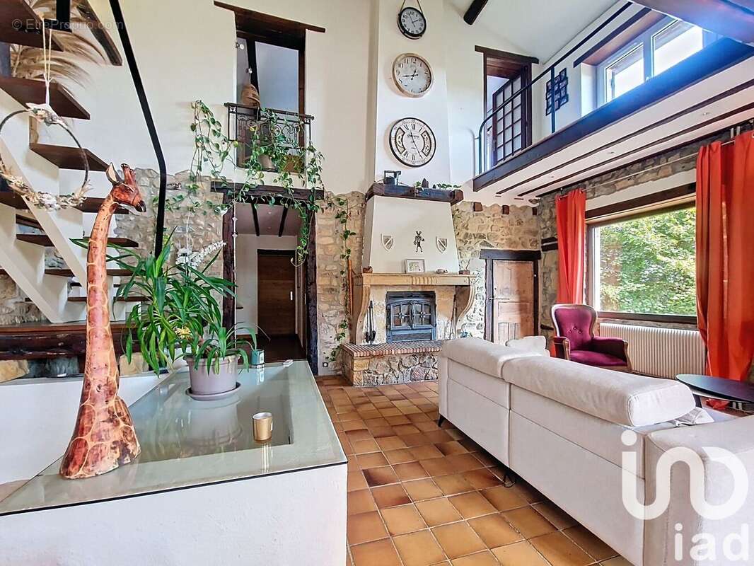 Photo 2 - Maison à SAINT-CLEMENT-SUR-VALSONNE