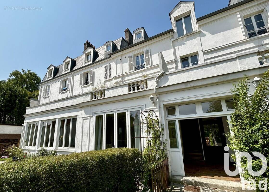 Photo 1 - Appartement à MONTFORT-L&#039;AMAURY