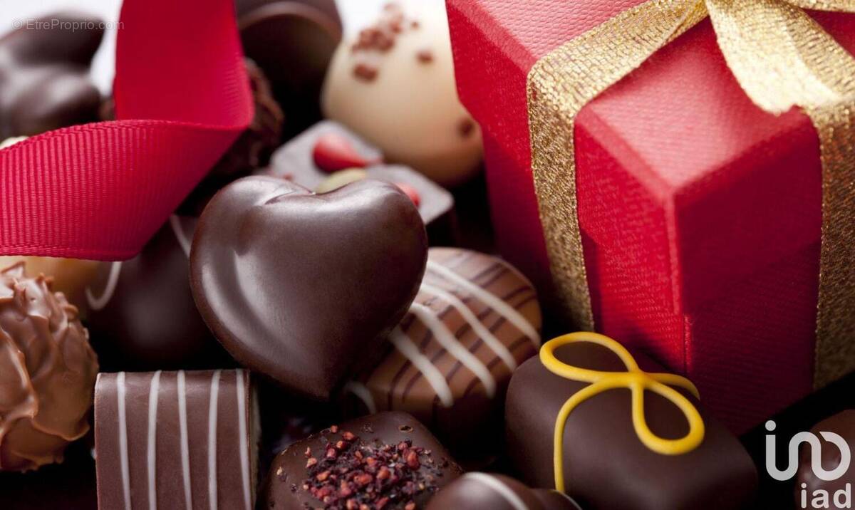 Photo 1 - Commerce à CLAMART