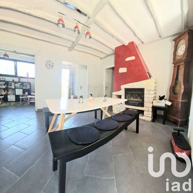 Photo 3 - Maison à TERRASSON-LAVILLEDIEU