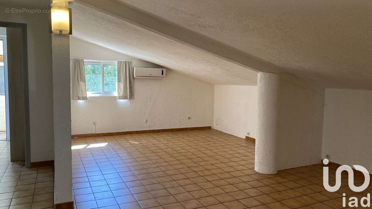 Photo 2 - Appartement à LE LUC