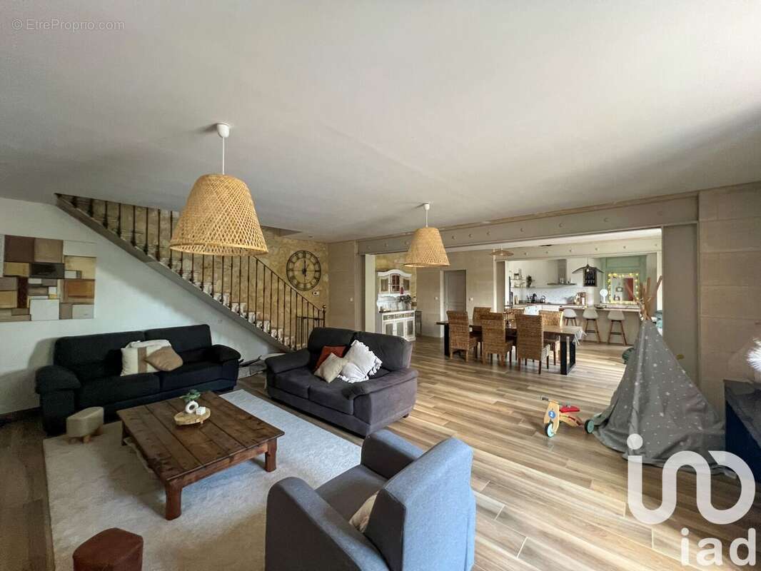 Photo 4 - Maison à LA LANDE-DE-FRONSAC