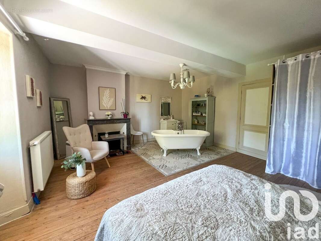 Photo 9 - Maison à LA LANDE-DE-FRONSAC