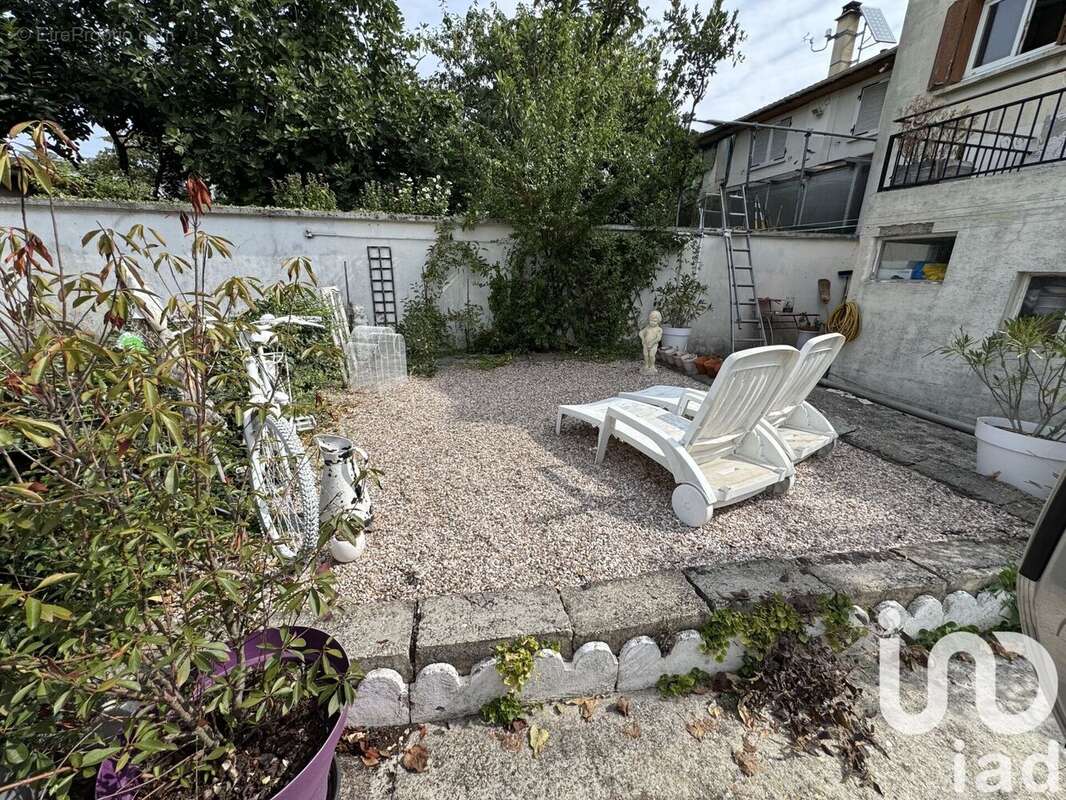 Photo 6 - Appartement à LE BLANC-MESNIL