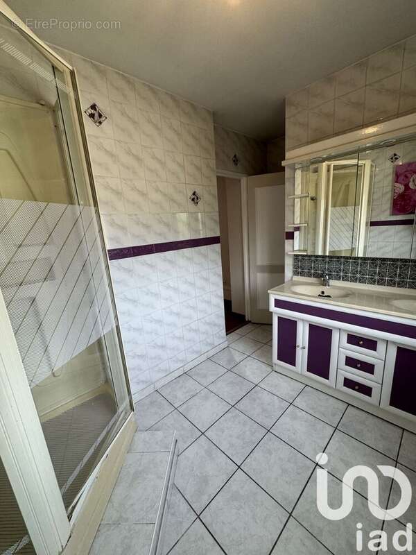 Photo 9 - Appartement à LE BLANC-MESNIL